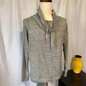 Gerry Women’s Pullover. Grey. Size Large. EUC
